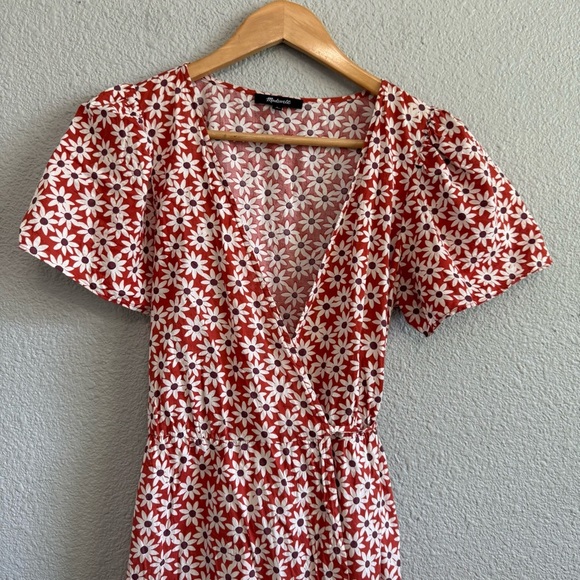 Madewell Clara Red Daisy Print Wrap Dress Size Small EUC 100% Cotton - Picture 2 of 5